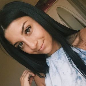 Meet your Posher, Sabrina